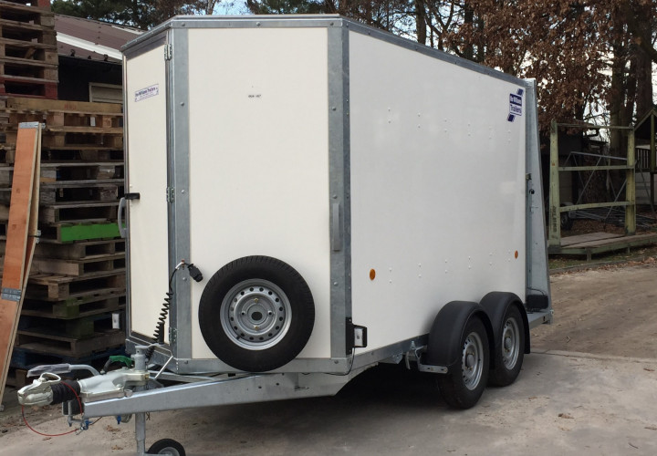 Geremde gesloten aanhangwagen Ifor Williams Boxvan 105